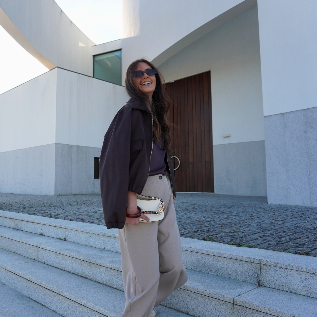 Bomber Curto Castanho