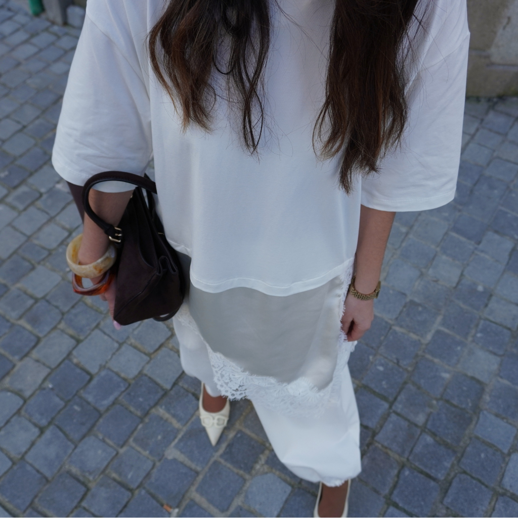 T-Shirt Manga 3/4 com Renda