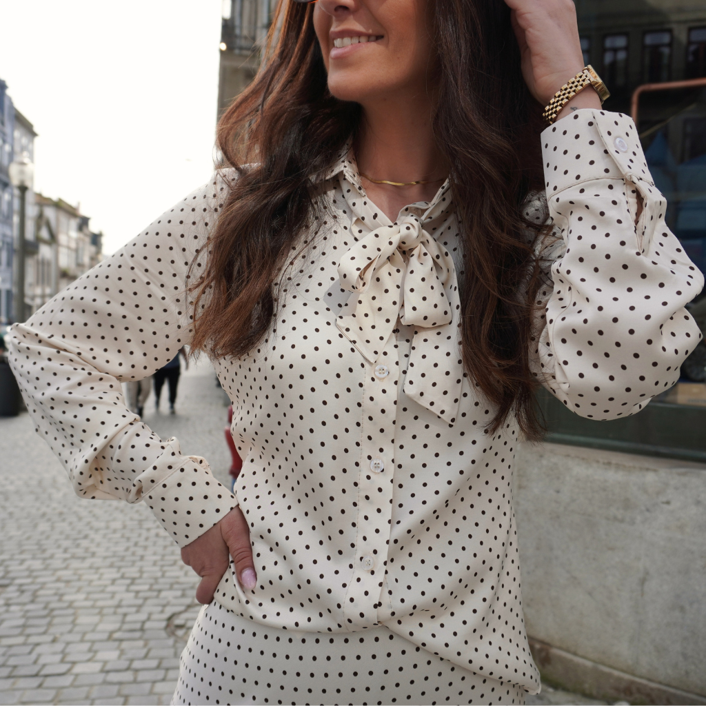 Blusa Polka Dot detalhe laço
