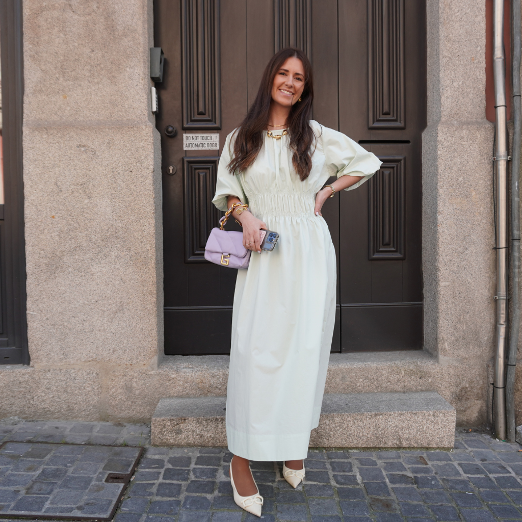 Vestido Midi com Manga Ampla