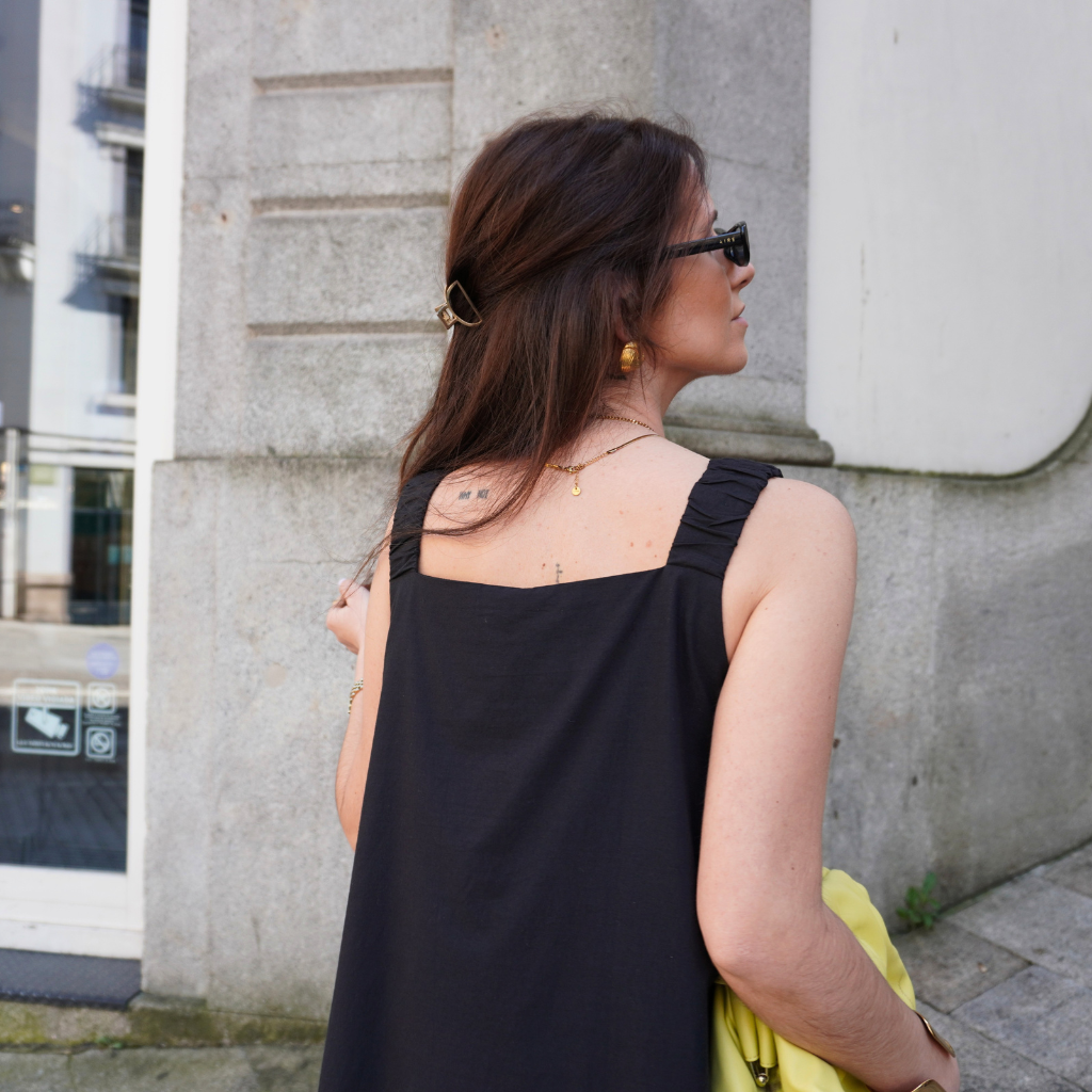 Vestido Midi Bordado em Algodão