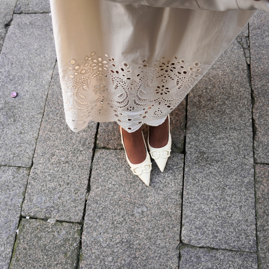 Vestido Midi Bordado em Algodão