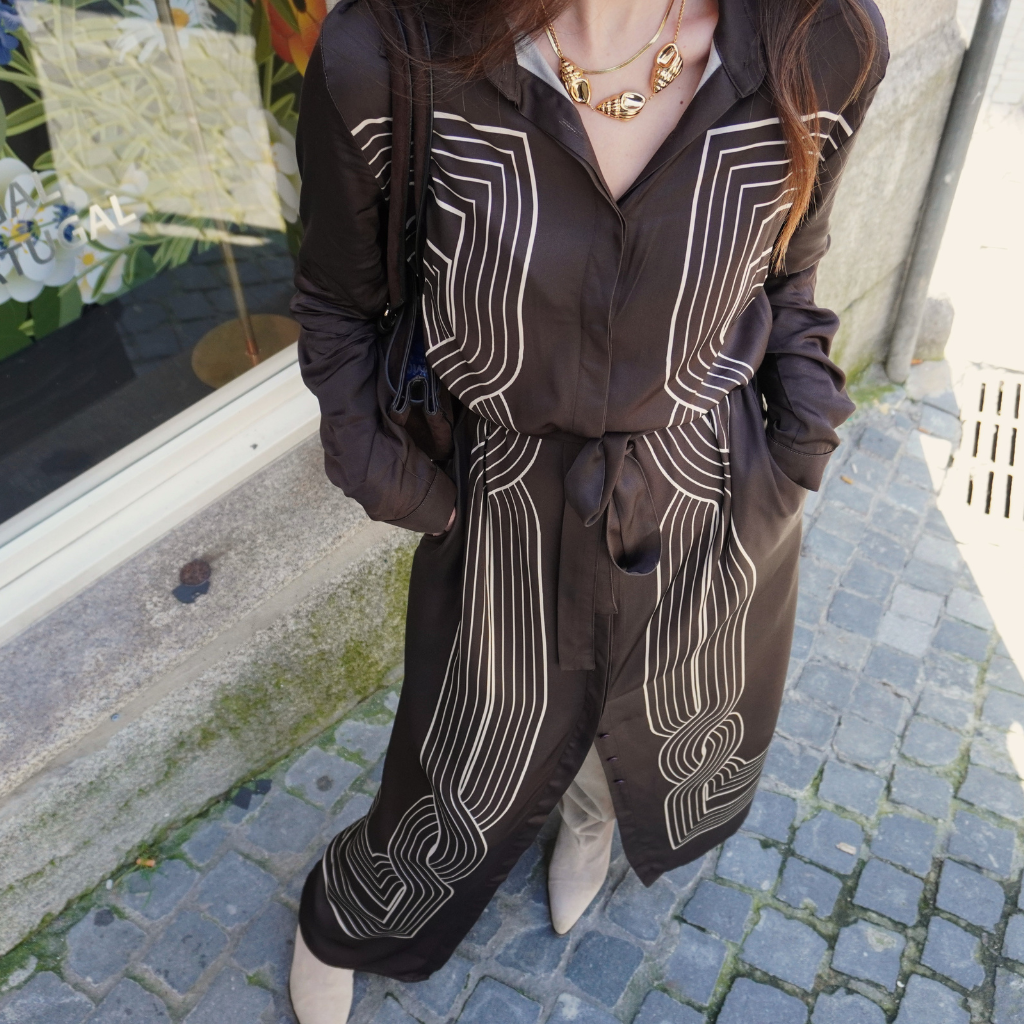 Vestido midi Castanho