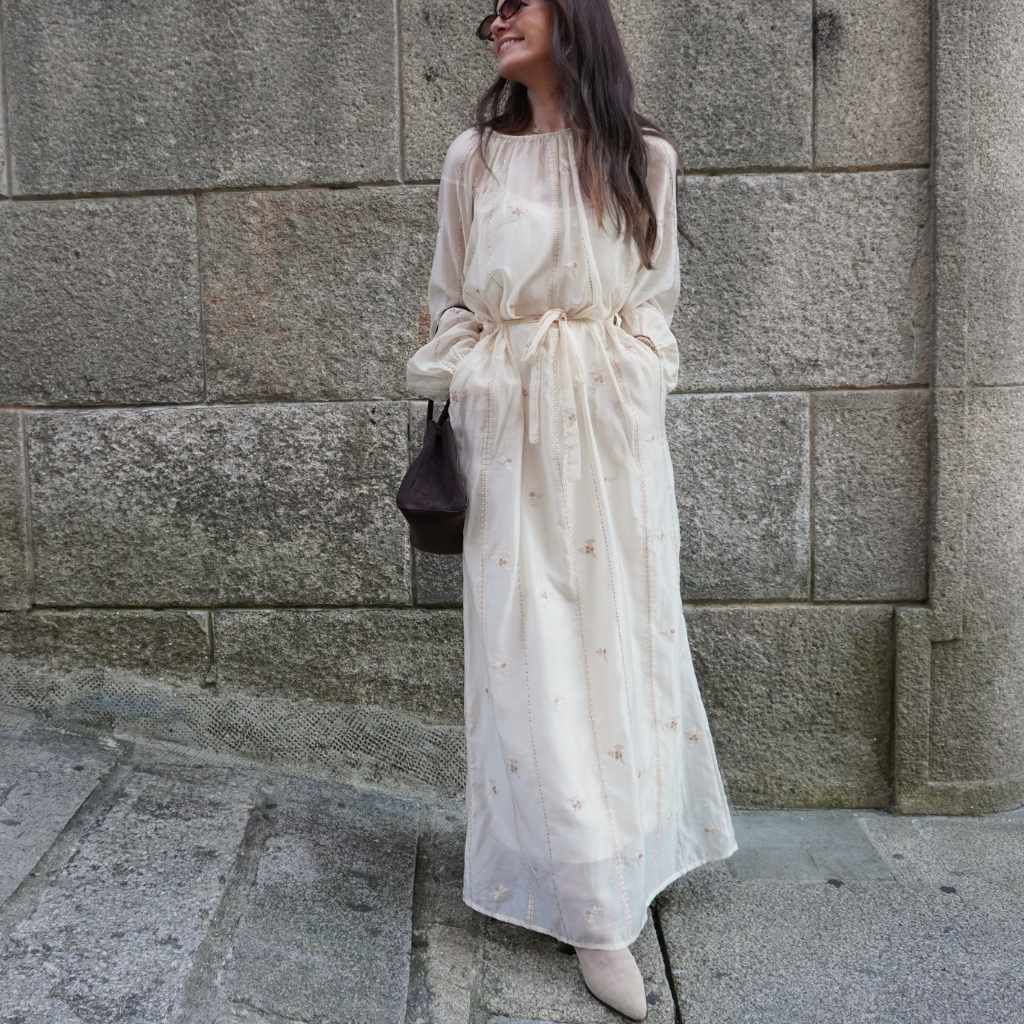 Vestido romântico com Manga Abalonada
