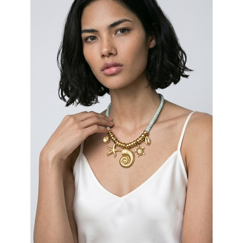 Colar em Aço Inoxidável com Pendentes Marinhos